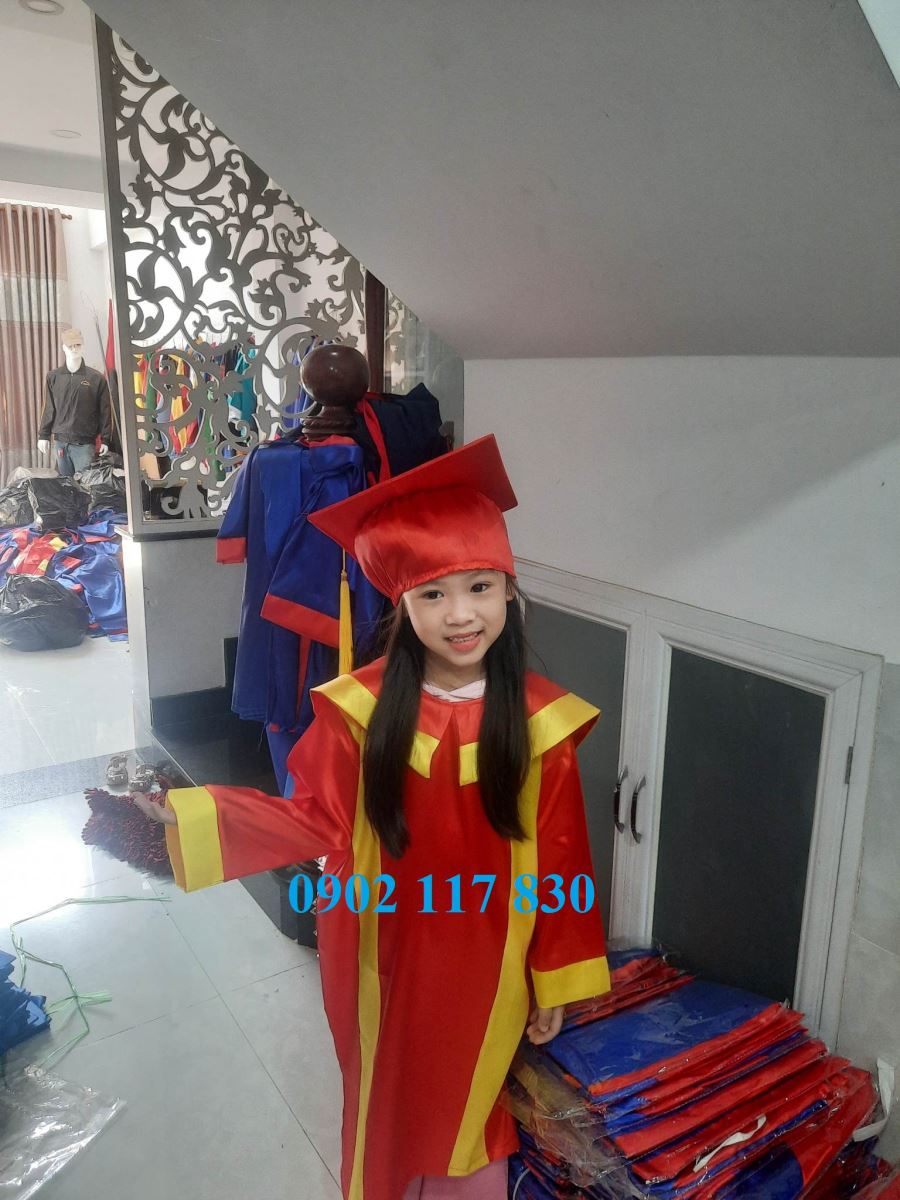 thue ao tot nghiep mam non 